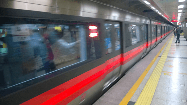 beijing_subway_train